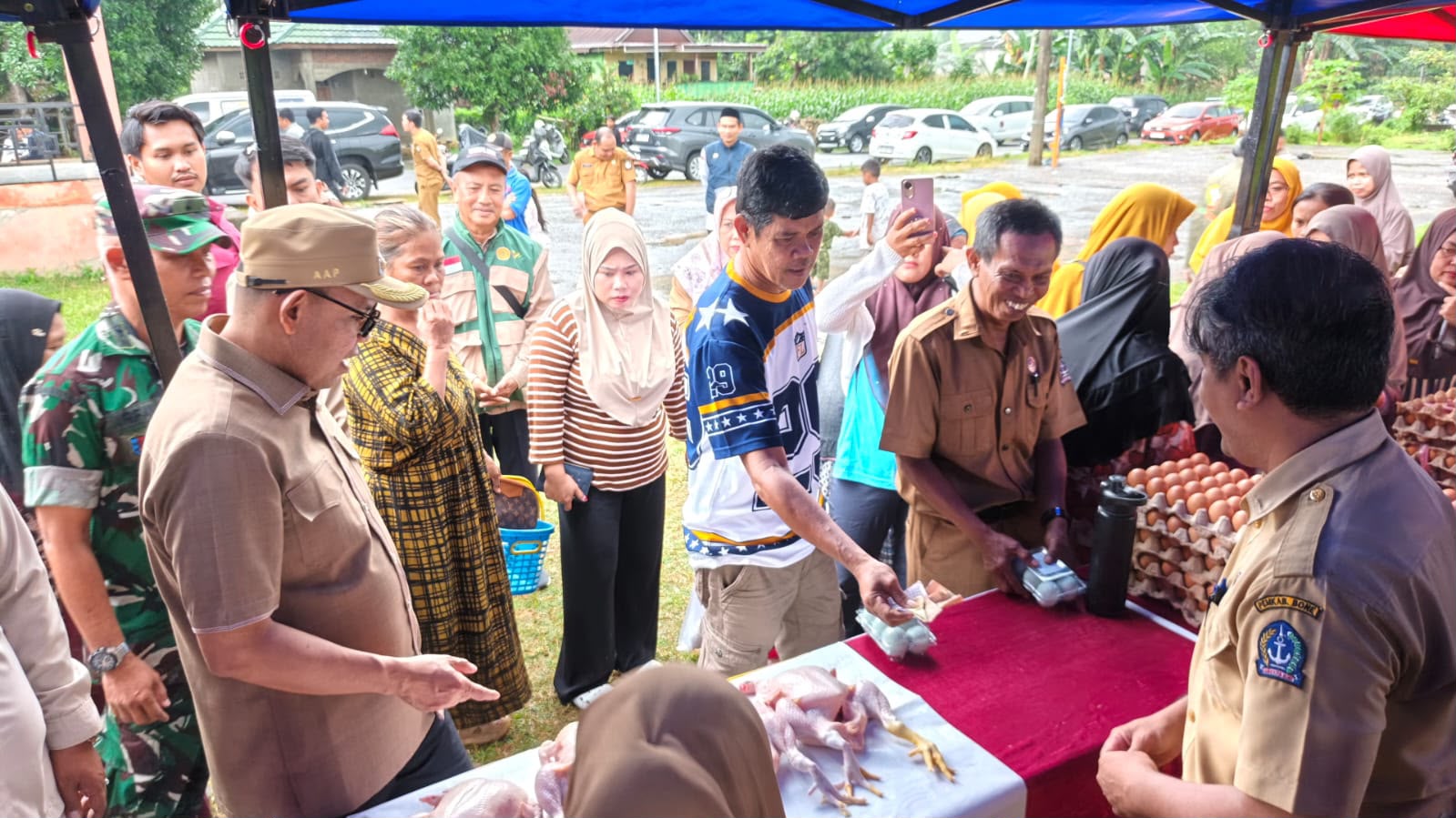 Wabup Bone Pastikan Gerakan Pangan Murah Diperluas, Sasar Pengendalian Inflasi hingga Pelosok Desa