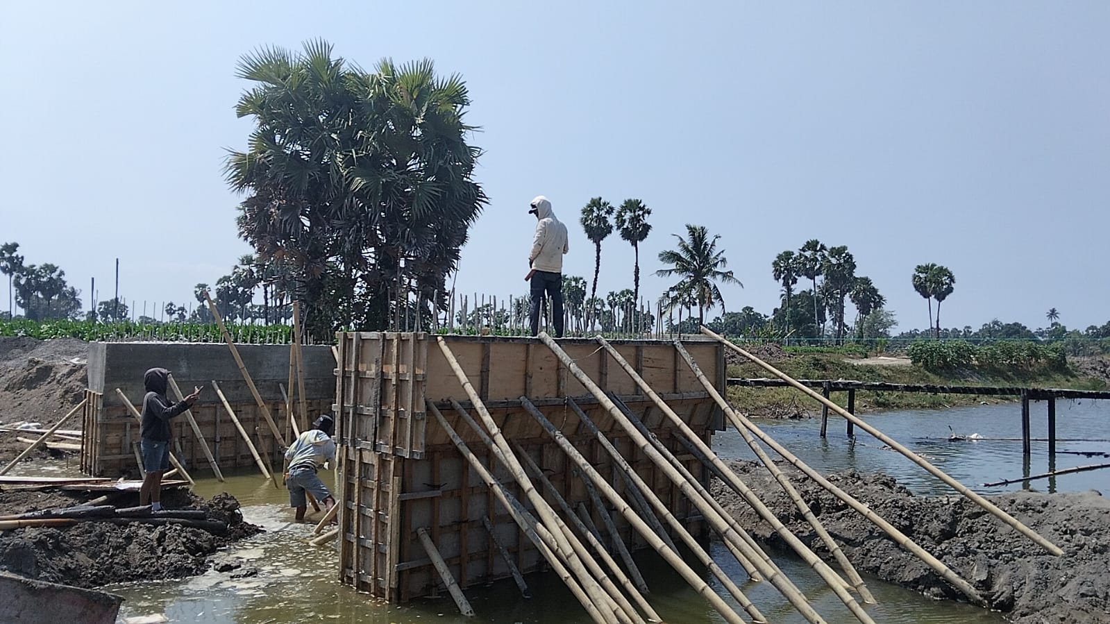 Jembatan Impian Warga Salajangki Gowa Kian Nyata, Progres Tembus 34 Persen